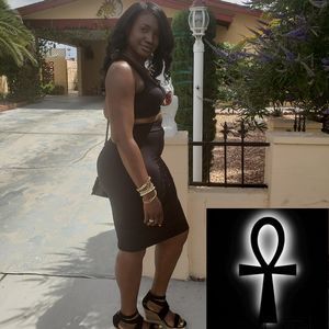 Meet your Posher, Abbey